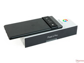 Pixel 6 Pro cierpi na brak czasu pracy nawet przy pojemności 5000 mAh. (Źródło obrazu: NotebookCheck)