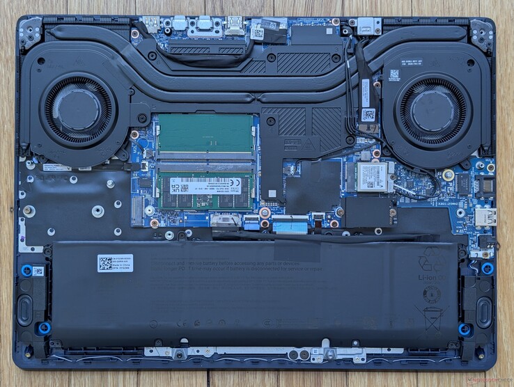 Elementy wewnętrzne Alienware 16 Aurora