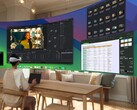 Użytkownik obsługuje wirtualny pulpit za pomocą zestawu słuchawkowego Apple Vision Pro (źródło obrazu: Apple)