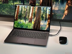 Kontrowersyjne wycięcie w MacBooku Pro może wkrótce stać się przeszłością (źródło obrazu: Notebookcheck)