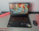 Acer Nitro V 17 z kartami SD w podstawie