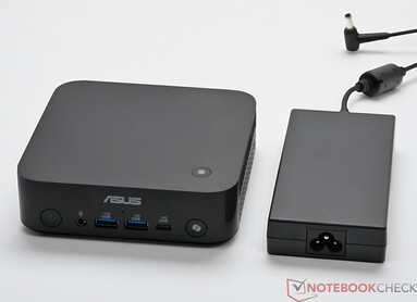 Asus ExpertCenter PN54 z zasilaczem (20 V; 6 A)