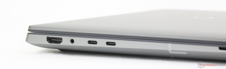 Po lewej: HDMI 2.0, zestaw słuchawkowy 3,5 mm, 2x Thunderbolt 4 z DisplayPort + Power Delivery, czytnik SmartCard