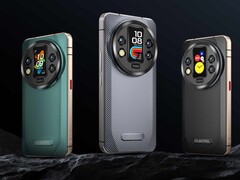 Smartfony WP200 Pro są wyposażone w smartwatch i zestaw słuchawkowy (źródło obrazu: Oukitel)