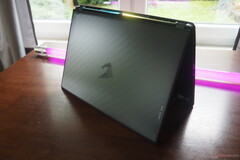 Dobry laptop do gier, ale drogi: Aorus Elite 16