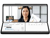 Składane urządzenie w trybie "biznesowym". (Źródło: Samsung)