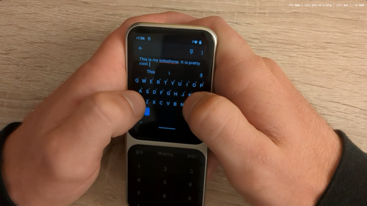 (Źródło obrazu: u/sebastiansnell na subreddicie r/sidephone)