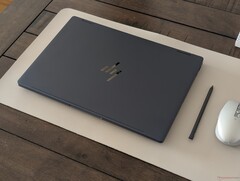 HP EliteBook X G2i 14 z procesorem Intel Panther Lake w wersjach z technologią vPro i bez niej