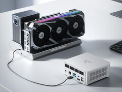 UM880 Plus to najnowszy z długiej linii mini-PC z serii UM880. (Źródło obrazu: Minisforum)