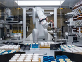Nowe materiały Google DeepMind są testowane w laboratorium A-Lab przy użyciu robotów (Zdjęcie: Marilyn Sargent / Berkeley Lab)