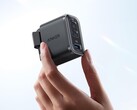 Ładowarka Anker Nano Charger (na zdjęciu) pojawiła się w Europie. (Źródło zdjęcia: Anker)