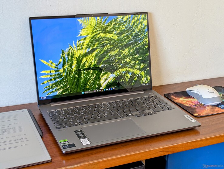 Lenovo IdeaPad Pro 5 16IMH G9 RTX 4050 Lenovo IdeaPad Pro 5 16IMH G9 RTX 4050