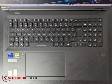 Klawiatura i touchpad
