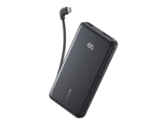 Power Bank Anker 22,5 W z portami USB-C i wbudowanym kablem USB-C (powyżej) został wymieniony w Verizon. (Źródło zdjęcia: Verizon)