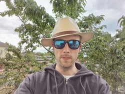 Seflie zrobione za pomocą OnePlus Pad 2 Pro