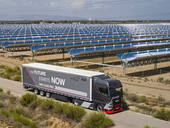 Duże e-ciężarówki wymagają dużych (i niedrogich) akumulatorów. (Zdjęcie: MAN)