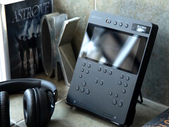 Avex Music rozpoczyna crowdfunding dla swojego przenośnego odtwarzacza CD/DVD Brtnap na Green Funding. (Źródło zdjęcia: Avex Music)