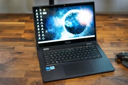 W recenzji: Asus BR1402FG. Urządzenie testowe dostarczone przez firmę Asus