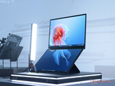 ASUS stworzył wiele kombinacji procesorów i pamięci dla Zenbook Duo (UX8406). (Źródło obrazu: Notebookcheck)