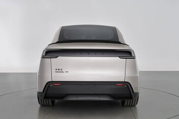 Tesla Model Y L tył (źródło zdjęcia: MIIT)