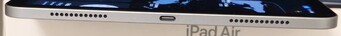 Po prawej: głośnik, port USB-C