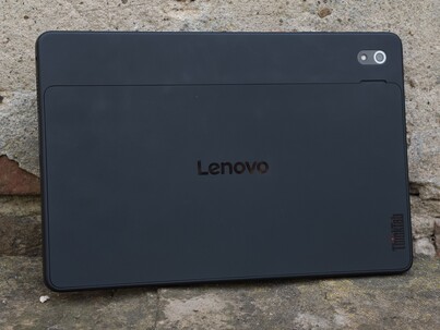 Recenzja tabletu Lenovo ThinkTab X11 pierwszej generacji