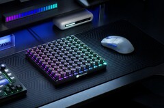 Najnowszy panel makr firmy Keychron oferuje 100 dowolnie programowalnych klawiszy.