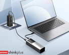 Power bank ThinkPlus o mocy 125 W kosztuje w Chinach około 32 dolarów. Na zdjęciu: zdjęcie promocyjne przenośnej ładowarki. (Źródło zdjęcia: Lenovo)