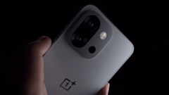 OnePlus 13T, który został wprowadzony na rynek na początku tego roku. (Źródło zdjęcia: OnePlus)