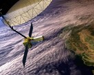 Koncepcyjny obraz satelity NISAR na orbicie nad Kalifornią (źródło obrazu: NASA i JPL-Caltech; przycięte)