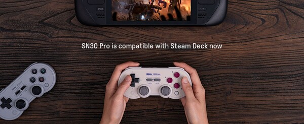 Kontroler Bluetooth 8BitDo SN30 Pro jest teraz oficjalnie kompatybilny z Steam Deck. (Źródło obrazu: 8BitDo) 