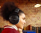 Beyerdynamic prezentuje profesjonalne słuchawki studyjne DT 990 PRO X z otwartym tyłem do produkcji audio. (Źródło zdjęcia: Beyerdynamic)