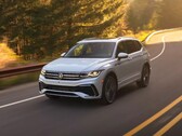 Niektórzy fani kompaktowych SUV-ów odetchną z ulgą, że eletryczny VW Tiguan nie ma wyglądać radykalnie inaczej niż jego zasilane gazem rodzeństwo (Obraz: Volkswagen)