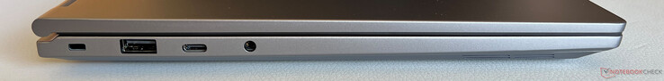 Lewa strona: Kensington NanoSaver, USB-A 2.0, USB-C 3.2 Gen.2 (10 Gbps, DisplayPort ALT mode 1.4a, dostarczanie zasilania), 3,5 mm stereo