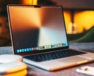 Apple mówi się, że w macOS 27 zostanie zmieniony projekt "Liquid Glass".