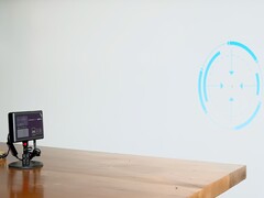 System komar-laser (źródło obrazu: photonmatrixlab.com)