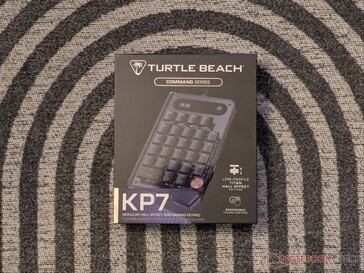 Opakowanie detaliczne klawiatury Turtle Beach Command Series KP7.