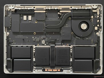 Układ wewnętrzny MacBook Pro 14 M3