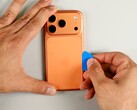 Mówi się, że Apple iPhone Ultra ma dwie baterie.