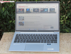 HP EliteBook 835 G9 (6F6J0EA), dostarczony przez HP Germany.
