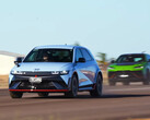 Hyundai Ioniq 5 N z łatwością pokonał Lamborghini Urus i inne samochody ICE w wyścigach CarExperts drag and roll. (Źródło obrazu: CarExpert na YouTube - zrzut ekranu)