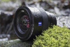 Zeiss produkuje jedne z najbardziej wytrzymałych i niezawodnych obiektywów do aparatów Sony z mocowaniem typu E. (Źródło obrazu: Zeiss)